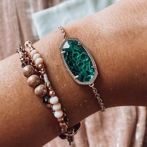 Kendra Scott Gold Bracelet in Emeralds Cat Eye